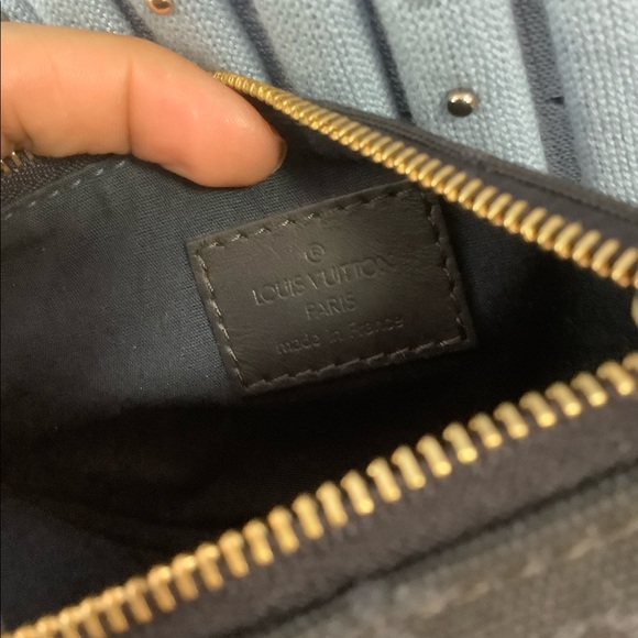 Louis Vuitton Mini Lin Mini Pochette - Picture 7 of 9